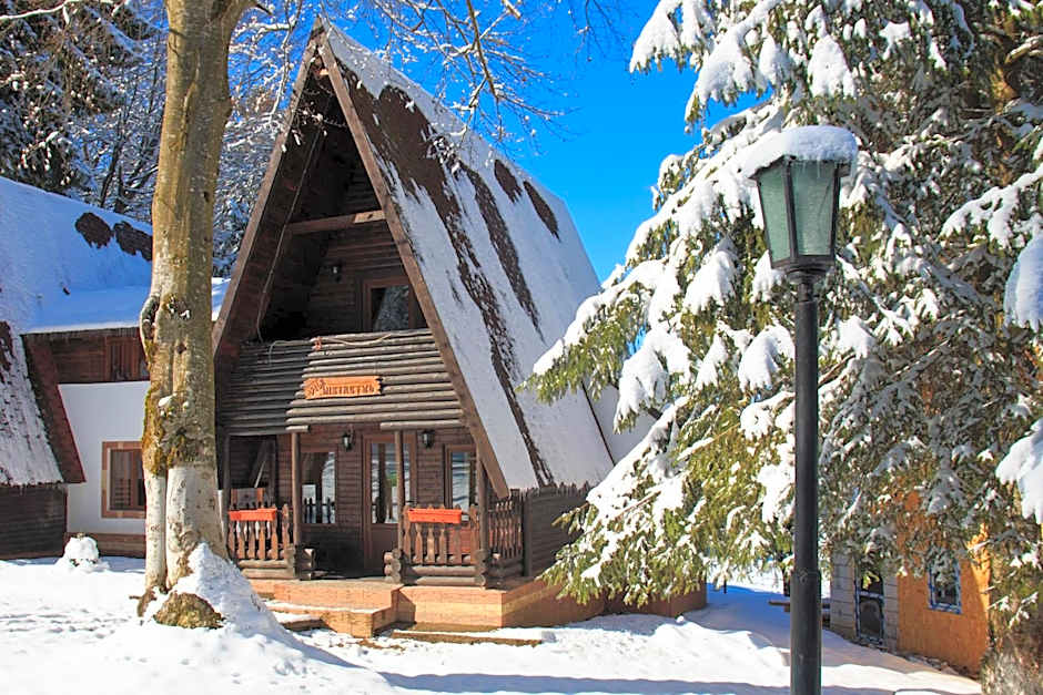 Centrul de Echitatie Poiana Brasov