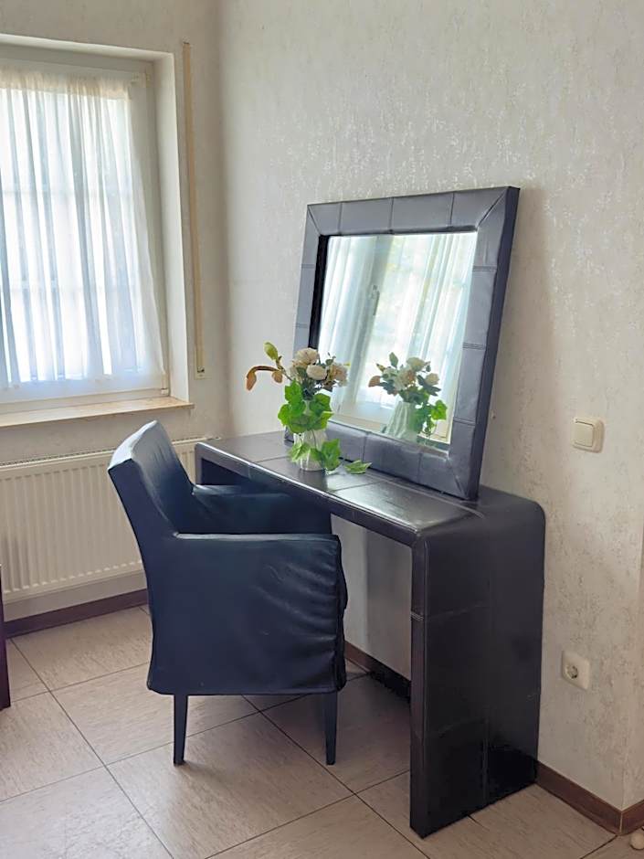 Hotel Moji 3 Landhaus Köln