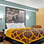 Super 8 by Wyndham Osseo WI