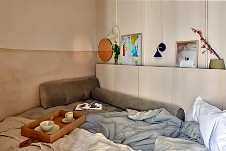 Cozy Studio - Corner