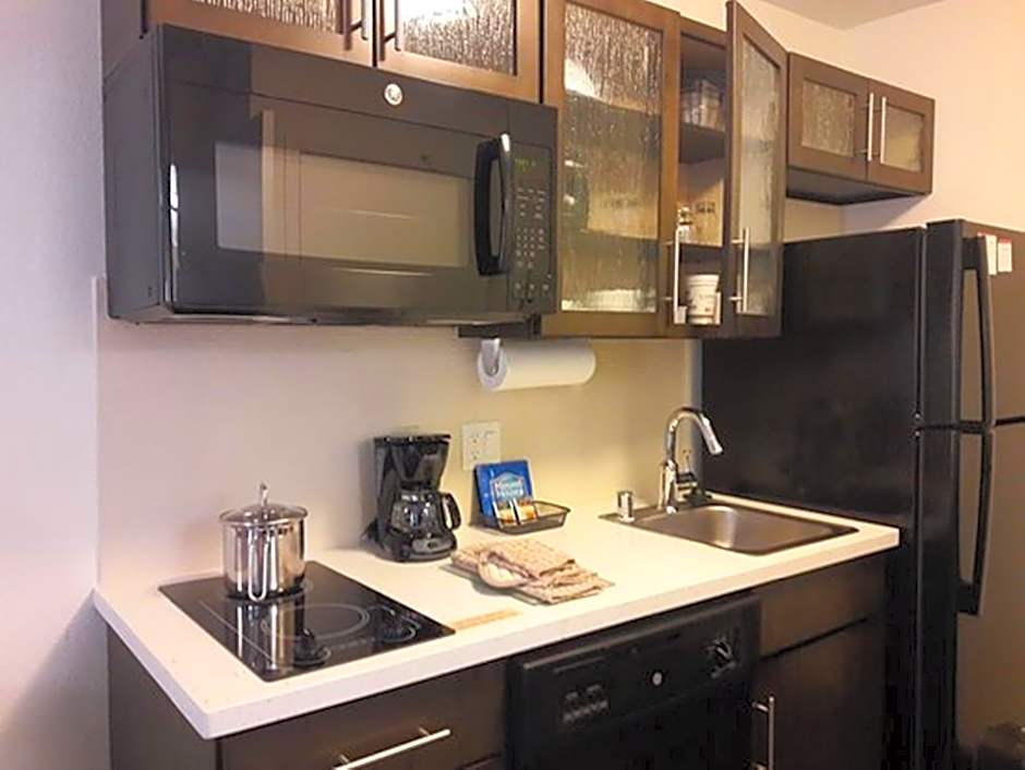 Candlewood Suites East Syracuse Carrier Circle By IHG