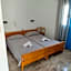 Manolis Rooms Vathys