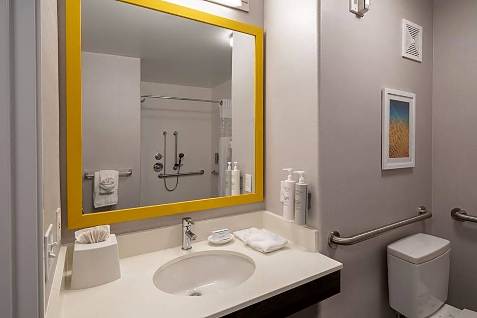 Hampton Inn By Hilton & Suites Agoura Hills