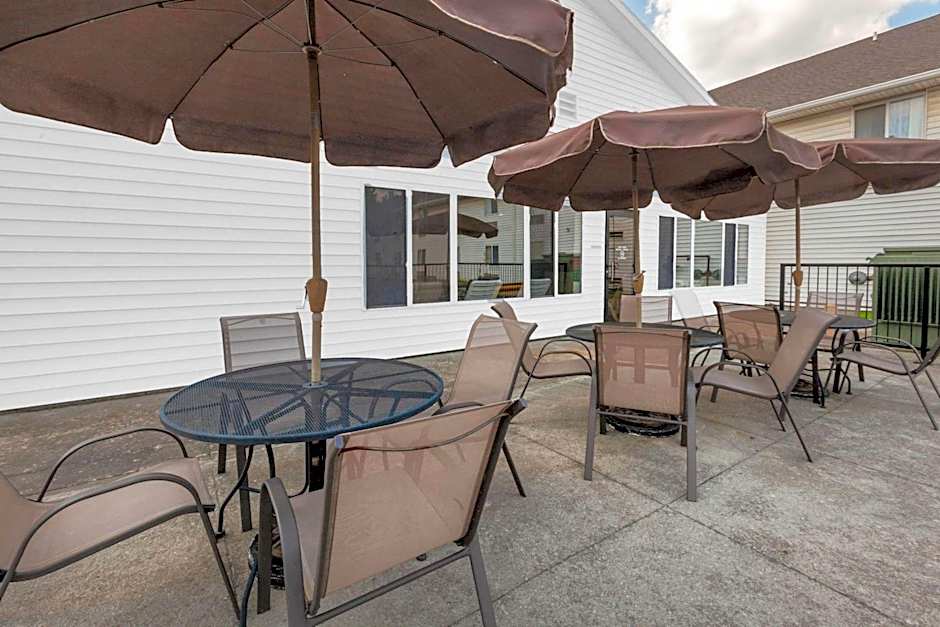 Days Inn by Wyndham Milan Sandusky South