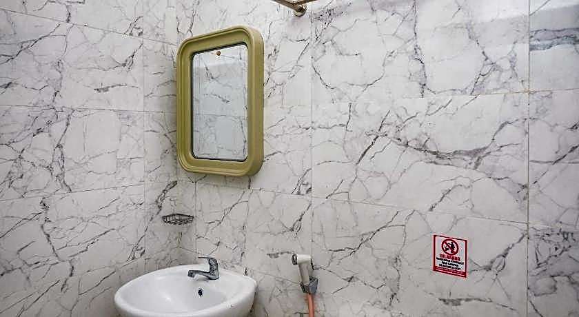 Sans Hotel City Park Medoho Semarang