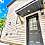 Stylish 2-Bedroom Apartment In Downtown Windsor