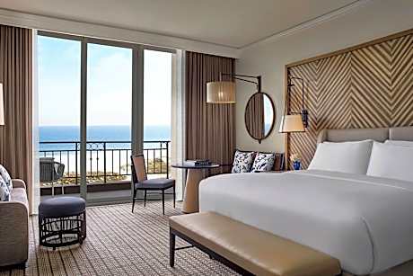 Room, 1 King Bed with Sofa bed, Balcony (Mobility Accessible, Roll-In Shower)