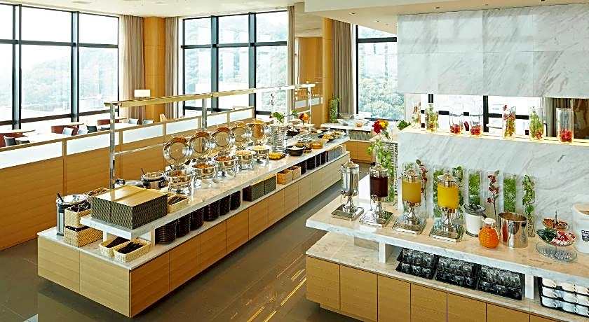 Candeo Hotels Matsuyama Okaido