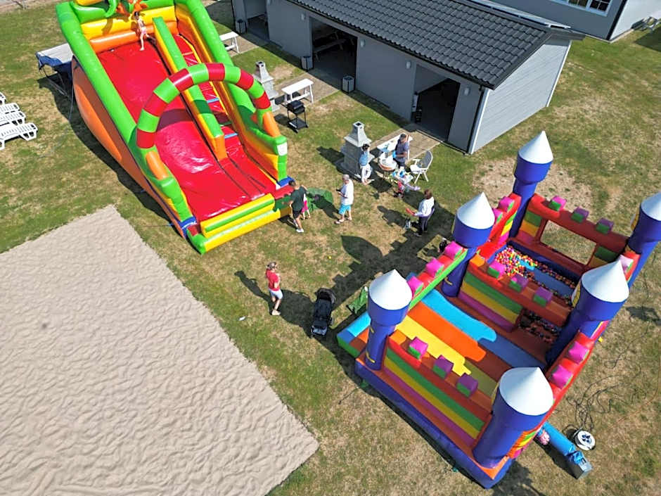 Holiday-Camp