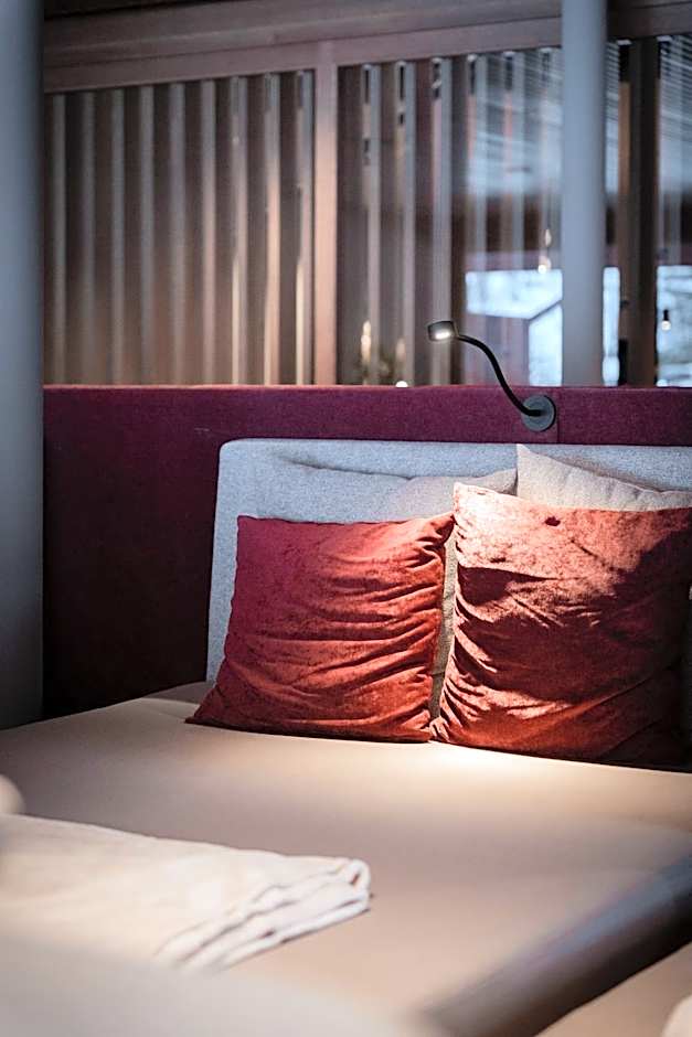 The Oswald Grand Hotel