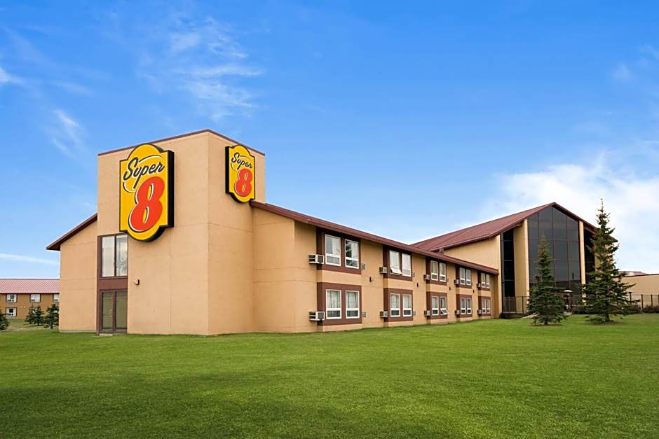 Super 8 by Wyndham Sherwood Park/Edmonton Area