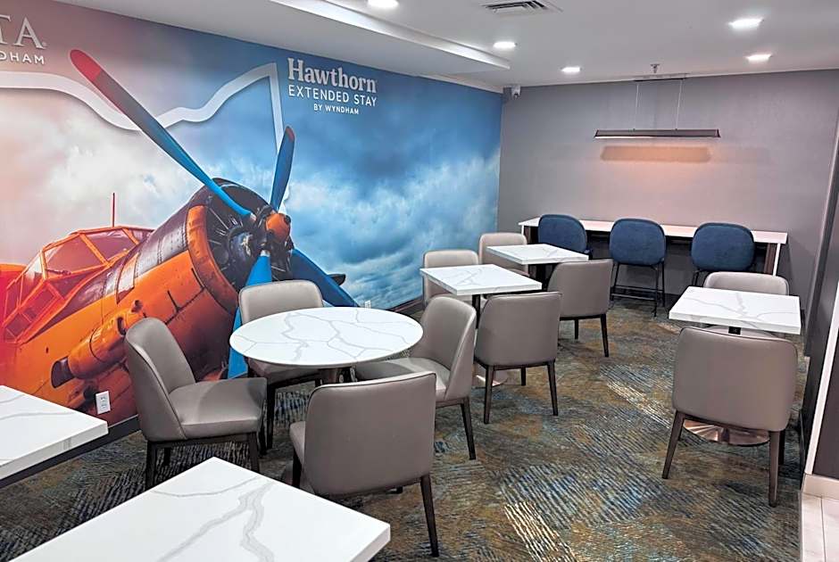 La Quinta Inn & Suites by Wyndham Miamisburg Dayton South
