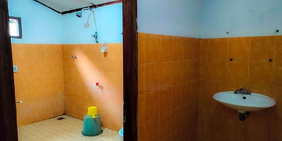 Sawarna Little Hula Hula