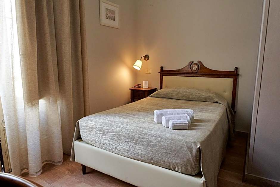 La Collegiata Guest House