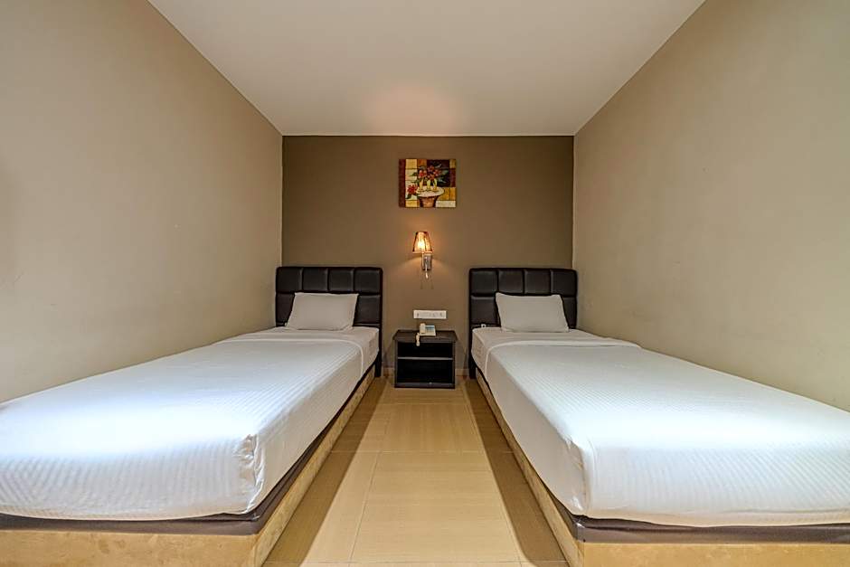 Gl Hotel