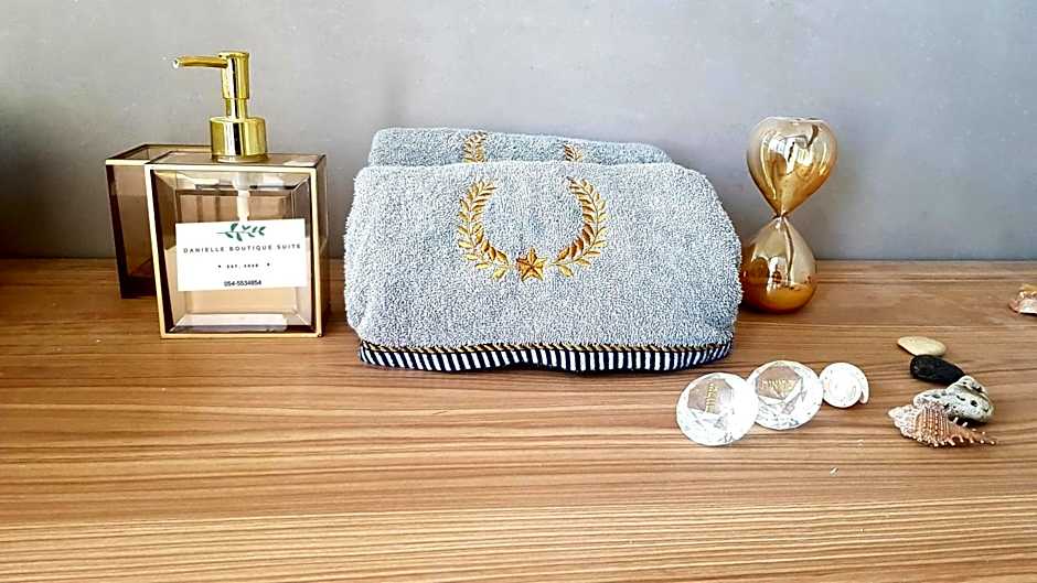 Danielle boutique suite