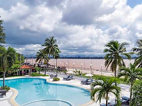 Fortune River View Hotel Nakhon Phanom