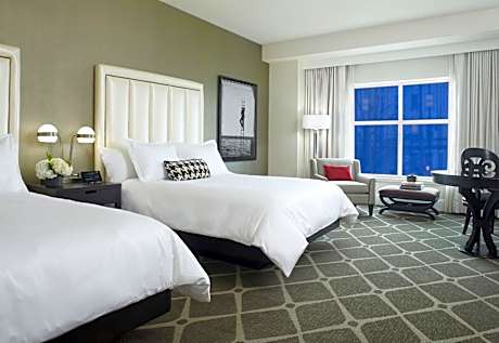 Deluxe Queen Room with Two Queen Beds