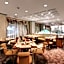 Kohinoor Continental, Near International Airport