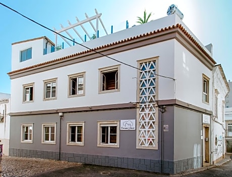 DREAMS HOUSE
