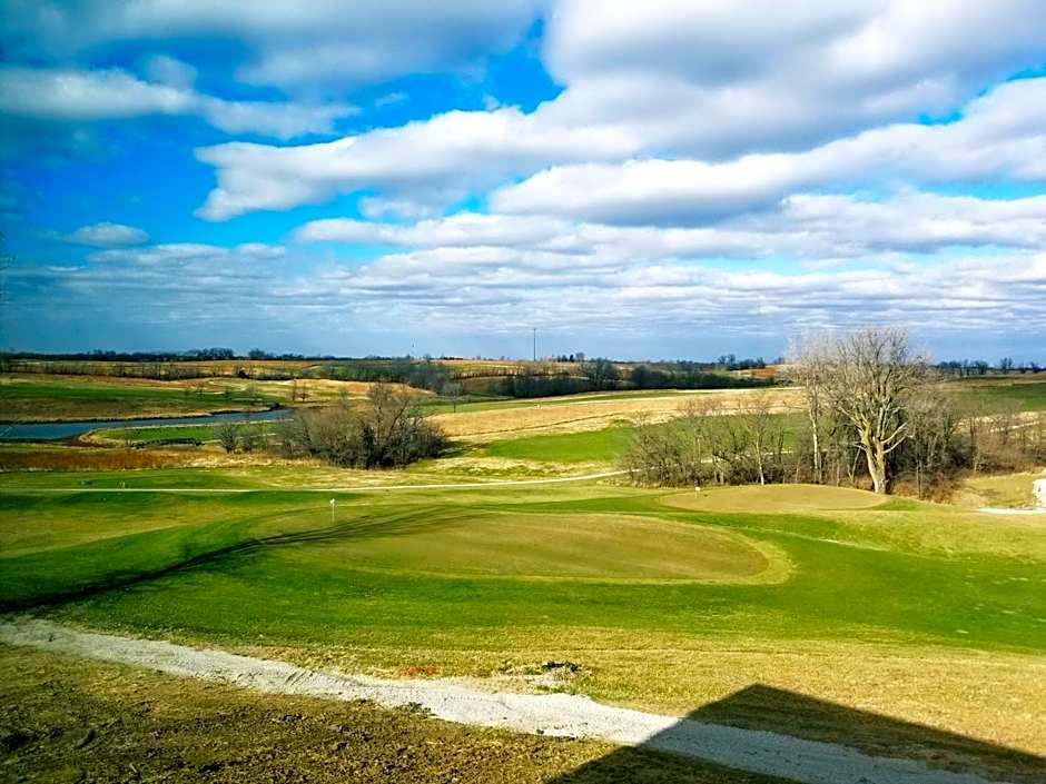 Cobblestone Inn & Suites - Maryville