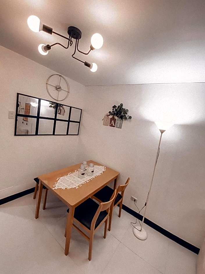 Cozy Themed 2BR TownHouse - near Clark Airport - TRP1