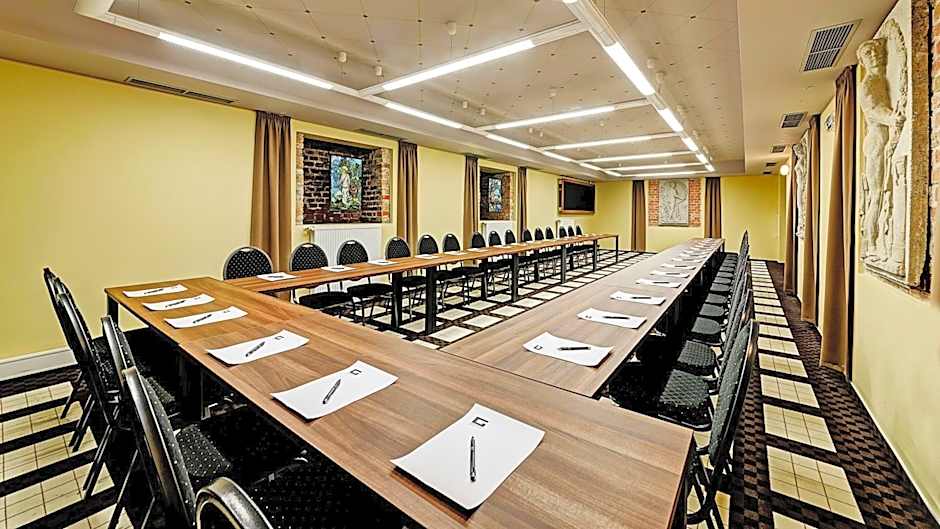 Grandezza Hotel Luxury Palace