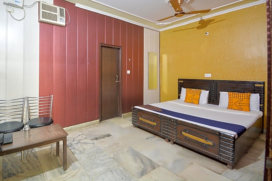 OYO 65451 hotel sun star