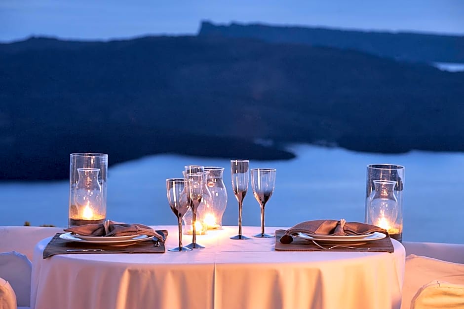 Dreams Luxury Suites