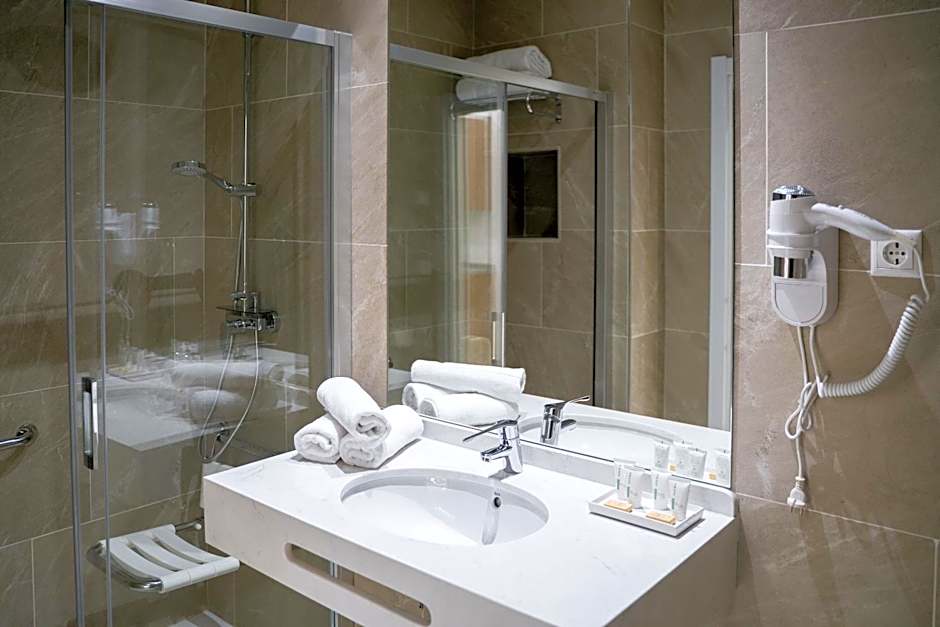 Arco Macarena Lofts by SHS