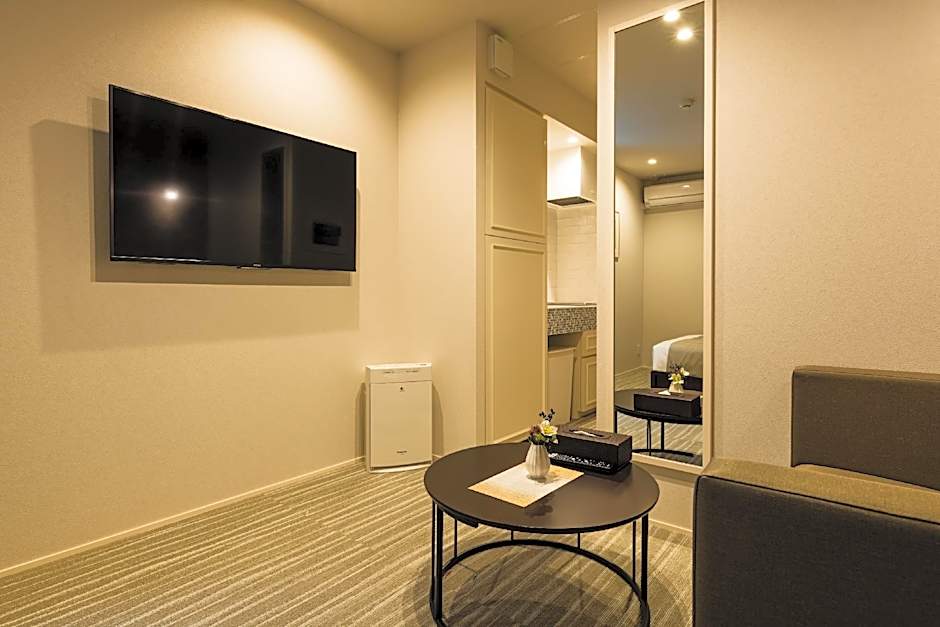 GRAND BASE Yakuin Odori