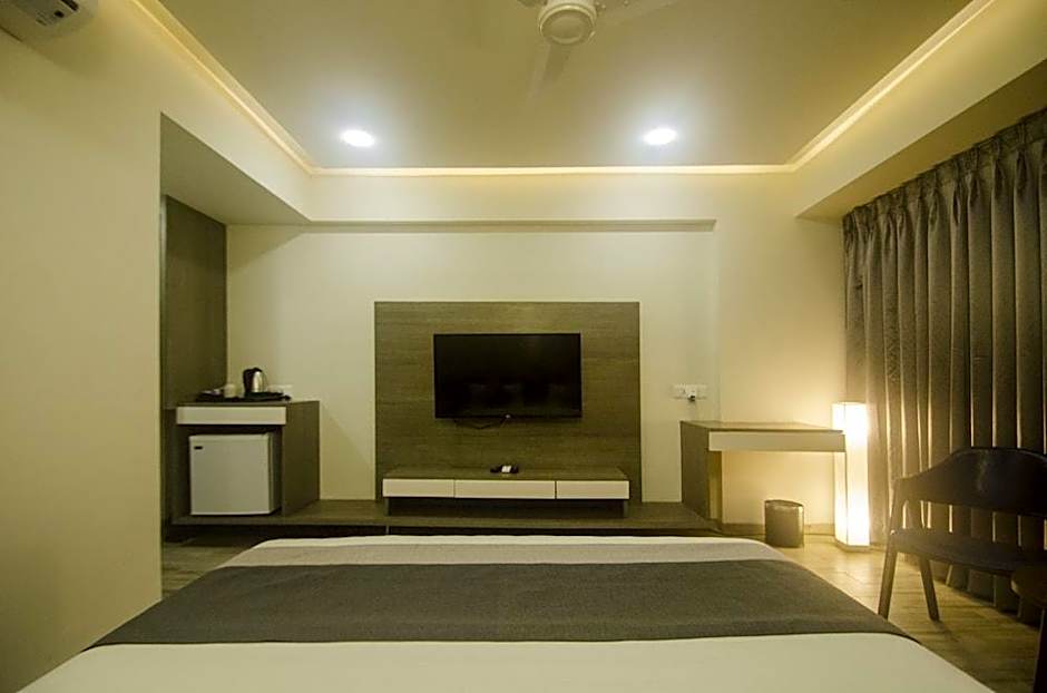 Hotel Grand Elegance