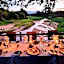Kuname Safari Lodge