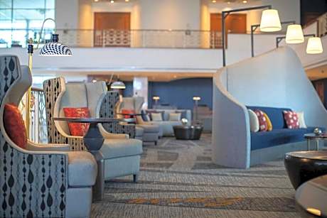 Renaissance by Marriott Concourse Atlanta Airport Hotel