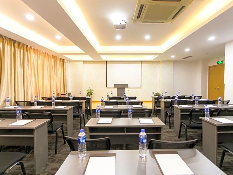 Greentree Inn Suzhou Industrial Park Jinji Lake Dushu Lake Gaojiao District Express Hotel – Suzhou, Jiangsu, MD