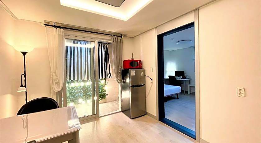 W Premium Guesthouse Incheon airport