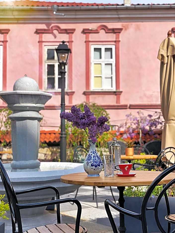 Bey House Royal Hotel