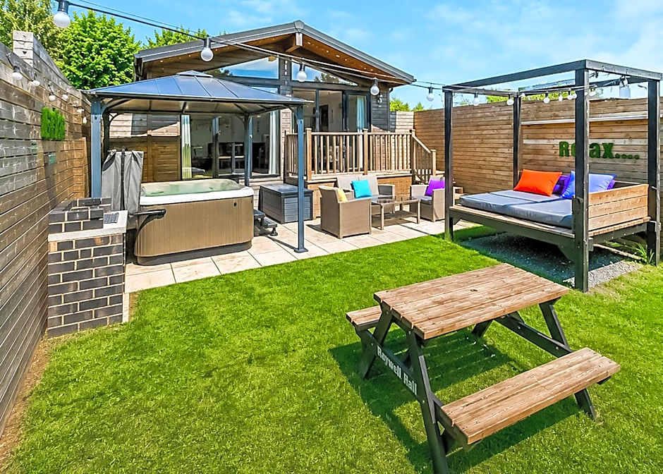 Raywell Hall Country Lodges