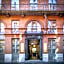 Le Grand Balcon Hotel
