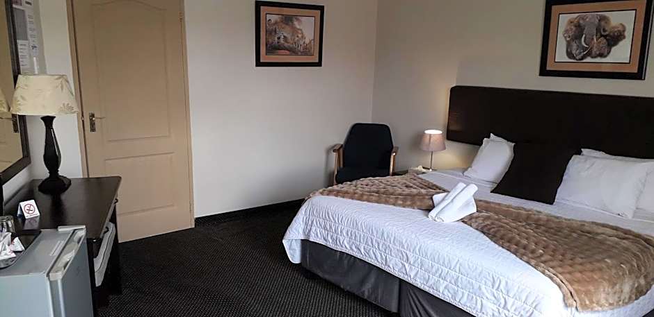Kalahari Lodge Kimberley