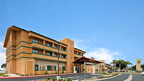 Holiday Inn Express Hotel & Suites Ventura Harbor By IHG