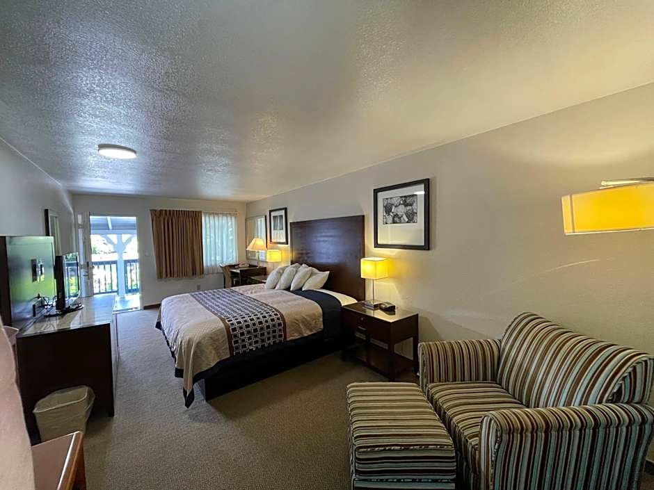 Vino Inn & Suites