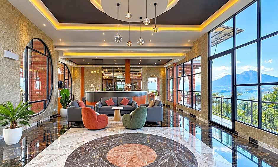Caldera Hotel & Restaurant