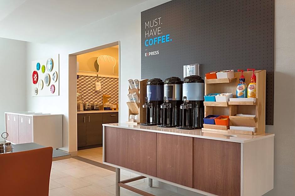 Holiday Inn Express - Lake Park by IHG