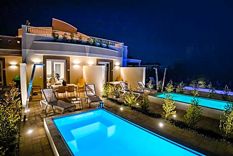 La Collina di Montegrappa - Suites with Heated Private Pool - Suites with Shared Pool