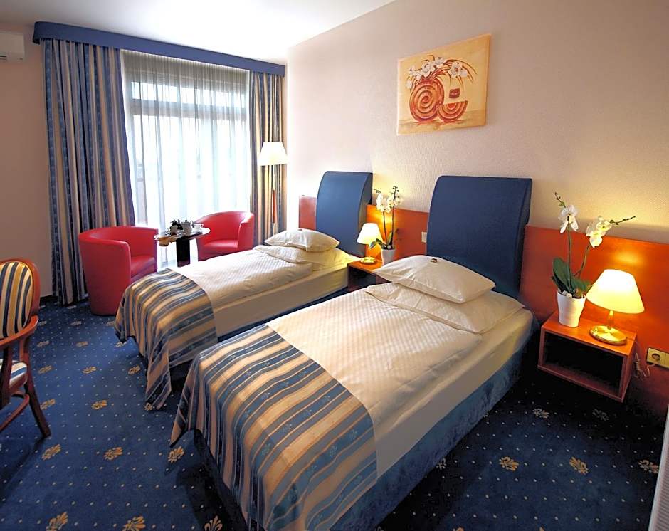 SkyHotelGwarna