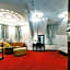 Garni Hotel Royal Crown