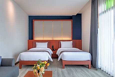 Superior Twin Bed with Garden View