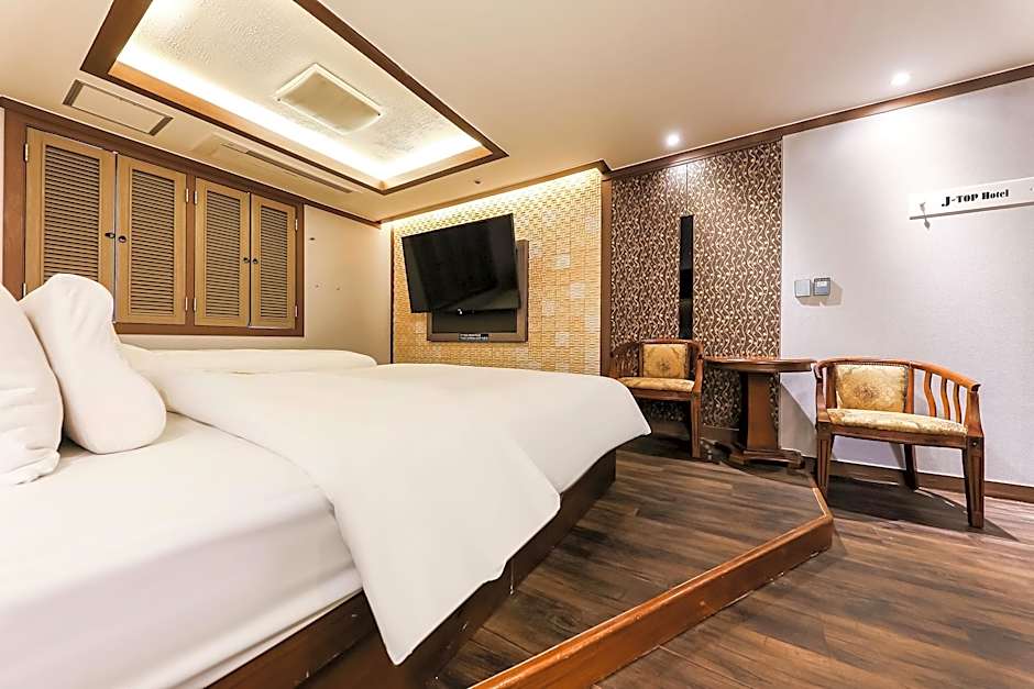 Hotel J-TOP Cheonan