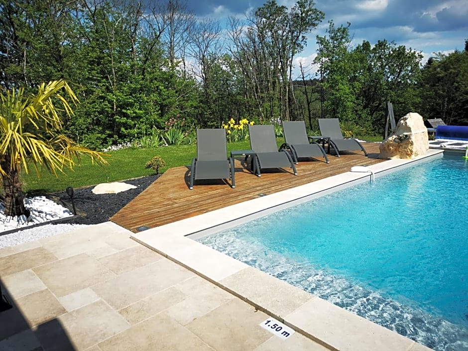 "Notre Bastide" Maison et table d'hôtes sur réservation, Piscine, Climatisation, Jacuzzi